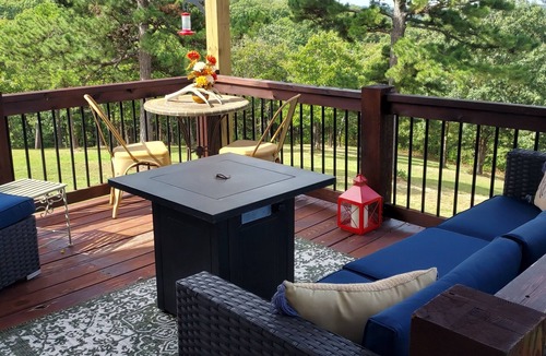 Eureka Springs Apartment | Apartment, Mountain View/Personal Deck Bikers welcome. Mins to DT Eureka Spgs.