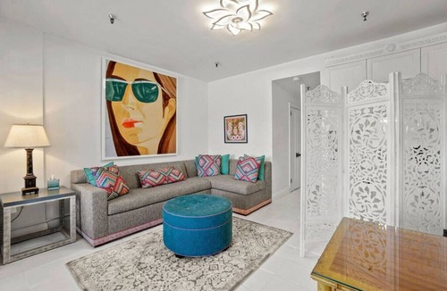Palm Beach Apartment | AQUA ORCHID APARTMENT · Aqua Orchid Apartment - POOL