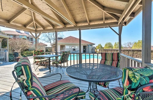 Lake Hamilton House | Arkansas Retreat Near Lake Hamilton w/Pool Access