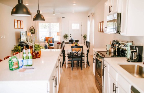 Athens Apartment | Artist Retreat | Near Downtown, Stadium & UGA