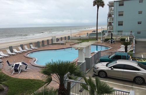 Ormond Beach Apartment | Arya Blu Inn & Suites