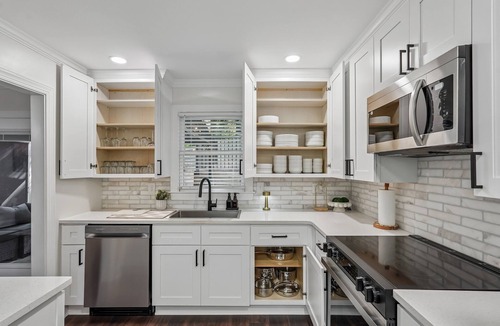 Cumberland House | Atlanta Battery Dugout Charmer 3BR, 2.5BA Townhome
