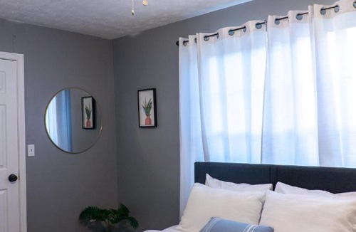 Lawrenceville Apartment | Atlanta Modern 2BR Suite Near Stadium and Marta