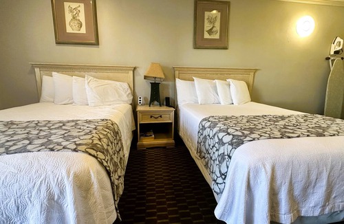 High Point Hotel | Atrium Inn