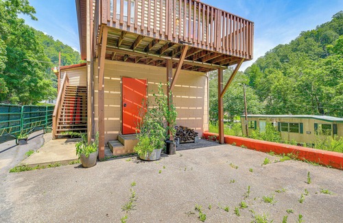 Matewan Apartment | ATV Escape Near Hatfield-McCoy Trails in Matewan!