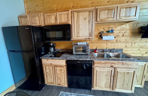Bramwell Cabin | ATV TrailCamp: Sip's Shack- Just seconds from the HMT Pocahontas Trailhead!