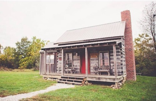 Jacksonville Cabin | Audrey's Abode - Restored log cabin, country setting, minutes from Jacksonville