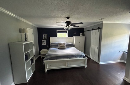 Conestee House | AUG/SEPT SALE FIREPIT TREE-FORT RETREAT 6 miles to Reedy Falls, 1.5 to Conastee