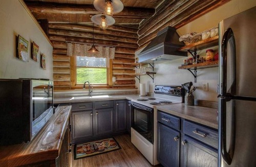 Nemo Cabin | Authentic Black Hills Creekside Cabin