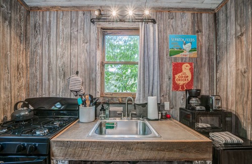 Talking Rock Other | Authentic Log Cabin at Kaluna Farm Retreat