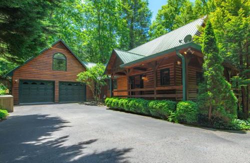 Foxfire Estates House | Babbling Brook