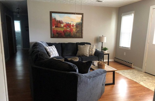 London House | Bab’s Hideaway country quiet with in town convenience