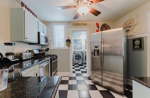 Grandview Heights House | Bahama Breeze Bungalow Hidden Gem Bungalow Htd Pool and BBQ
