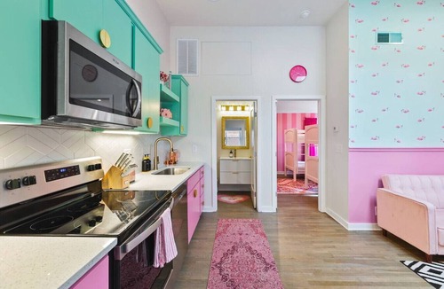 Greenwood Condo | Barbie Dream Condo - Near Restaurants, Coffee & Bar
