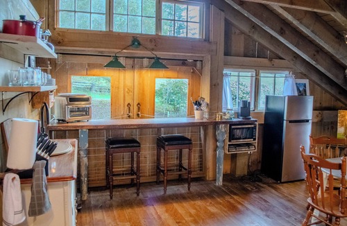 Jefferson House | Barn Loft at Little Peak Creek Farm!