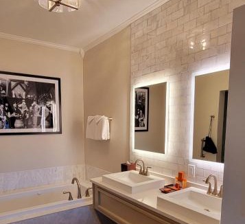Shepherdstown Hotel | Bavarian Inn