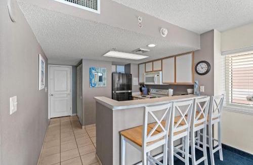 Crescent Beach House | Bay Watch Resort M 1811-Oceanfront-Crescent Beach