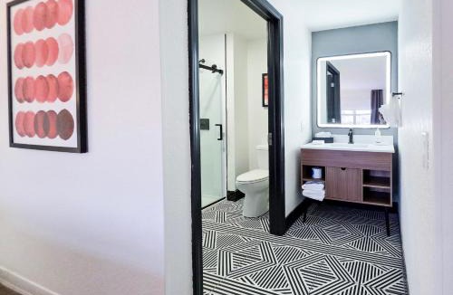 Auburn Hills Hotel | Baymont by Wyndham Auburn Hills South