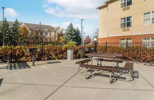 Auburn Hills Hotel | Baymont by Wyndham Auburn Hills South