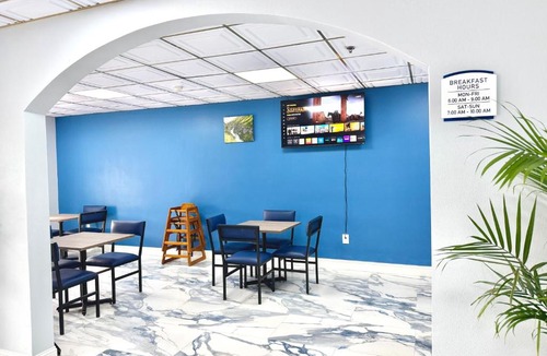 Bridgeport Hotel | Baymont by Wyndham Louisville Southwest