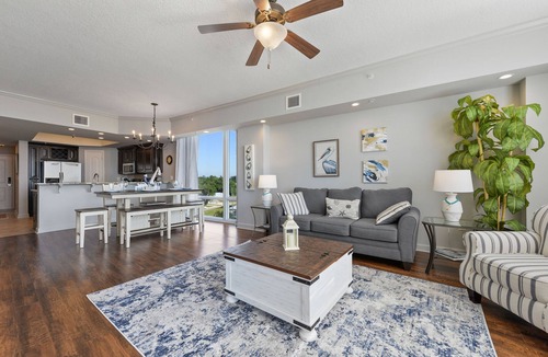 Gulfport Condo | Beach front Condo "Aqua Blue" has Summer Specials - make an inquiry today ☺️