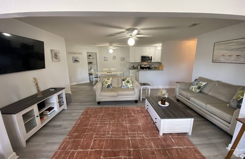 Murrells Inlet Condo | Beach Pool Golf Pickleball Tennis Remote-Work & 4.5 Star Restaurants @ The Condo