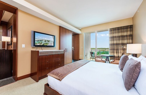Bal Harbour Hotel | Beachfront 2/2.5 Private Residence at The Ritz-Carlton