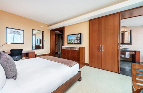 Bal Harbour Hotel | Beachfront 2/2.5 Private Residence at The Ritz-Carlton