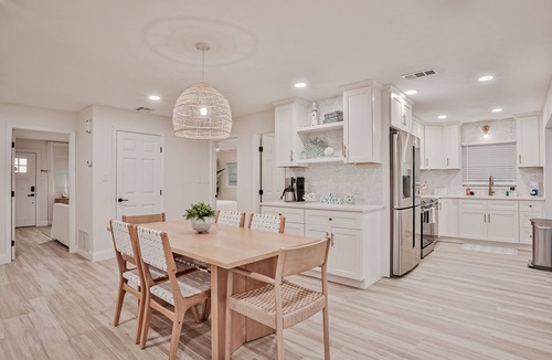 Flagler Beach Cottage | Beachfront home w/private lanai and deck - walk to the beach