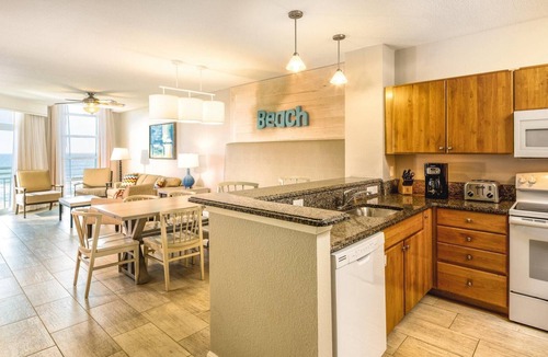 Ocean Drive Resort | Beachfront Ocean Boulevard Resort 3-Bedroom Suite + Amenities