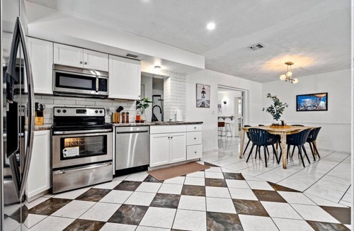 Lantana Heights House | Beachside Escape : Poolhouse w/Game Room + Grill