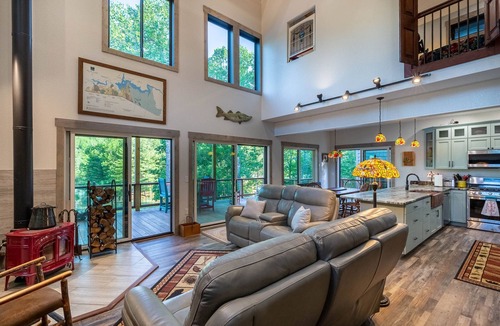 Tuckasegee House | Bear Lake Dream - Immaculate, Brand New, Private Lake Front House with a Hot Tub!