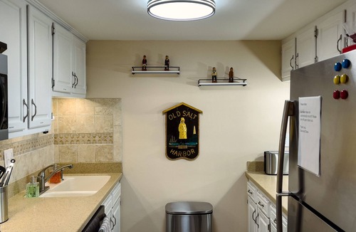 Downtown Myrtle Beach Condo | Beautiful 2bd/2ba Condo w/Full Kitchen Close To Everything in Myrtle Beach!