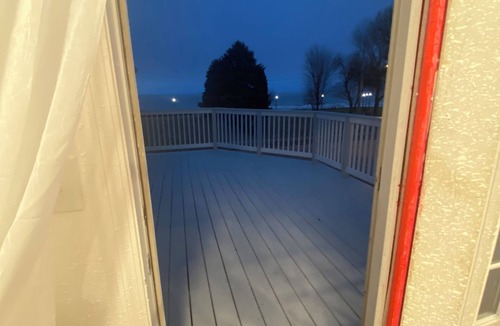Menominee House | Beautiful 3-bedroom bayview townhome in downtown Menominee