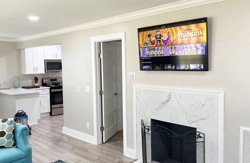 Charlotte House | Beautiful 3BR 2 bath close to CLT Uptown& Southend