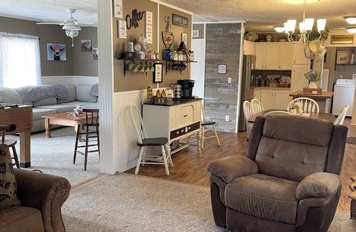 Mouth of Wilson House | Beautiful 4 Bedroom Mountain Getaway! Amazing Mountain Views !