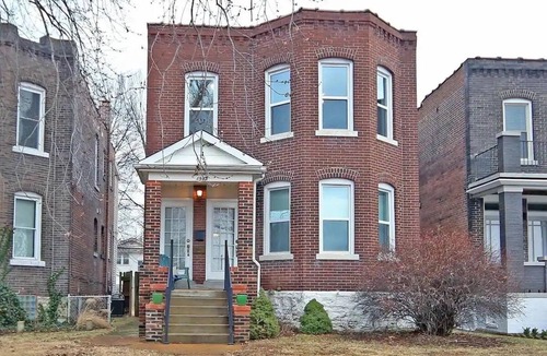 Southwest Garden House | Beautiful 4 bedroom Home by the Hill - Privacy Fenced Backyard and Fast Internet