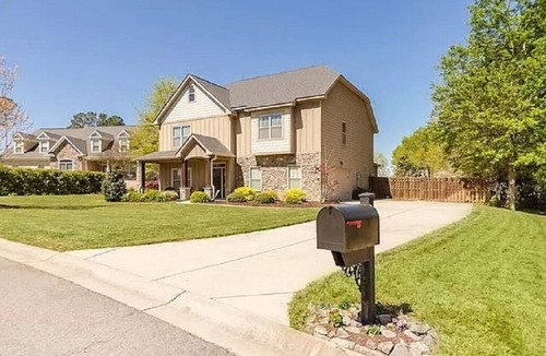 North Augusta House | Beautiful 5 BR, 3 BA, home only minutes away from the Masters and Peach Jam!