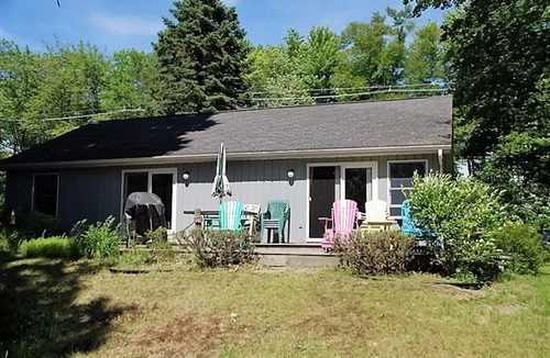 Honor House | Beautiful Big Platte Lake Shared Waterfront Rental Home