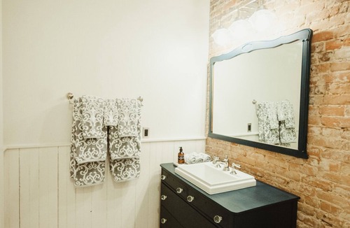 Newaygo Apartment | Beautiful Brick Walled 2 bed/1bath Loft in Historic Building