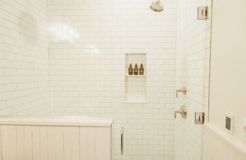 Newaygo Apartment | Beautiful Brick Walled 2 bed/1bath Loft in Historic Building