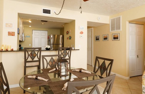 Grove City House | Beautiful Condo with first class amenities on Charlotte Harbor, Orlando Condo 4851
