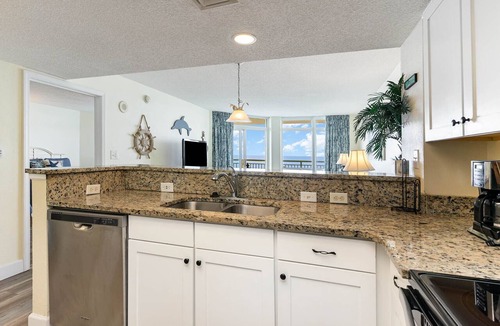 Crescent Beach Condo | Beautiful East Coast Sunrises W/Amenities Galore!