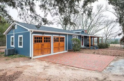 Central House | Beautiful Farmhouse on Private Acreage in Central, near Clemson!