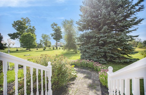 Glenn Haven Shores House | Beautiful Fully-Renovated 8 Bedrooms On 10 Acres/7600sqft Estate