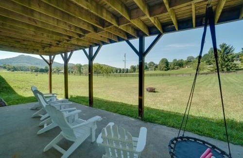 Hiawassee House | Beautiful Hiawassee Home w/Mountain Views!