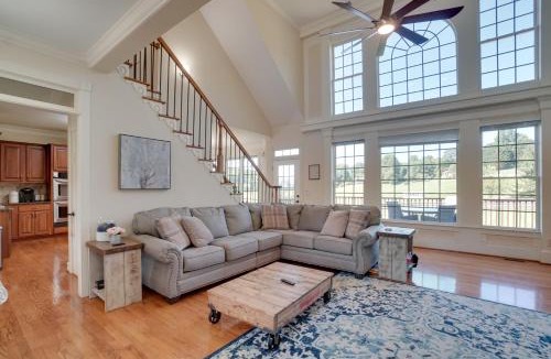Hiawassee House | Beautiful Hiawassee Home w/Mountain Views!