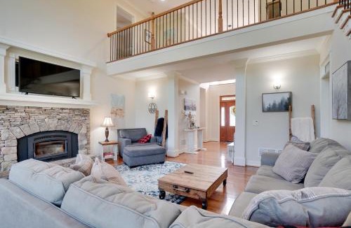Hiawassee House | Beautiful Hiawassee Home w/Mountain Views!
