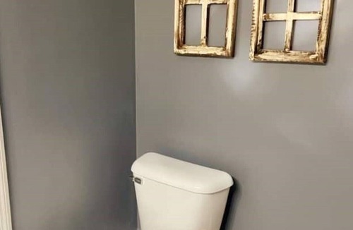 Versailles Apartment | Beautiful historical 2 king BR suite on Main St.