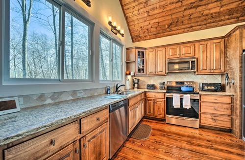 Glenville Cabin | Beautiful Lake Views! ‘Glenville Serenity Lodge'